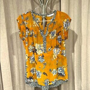 DR2 Graphic Yellow Gold sheer short Sleeve‎ Blouse